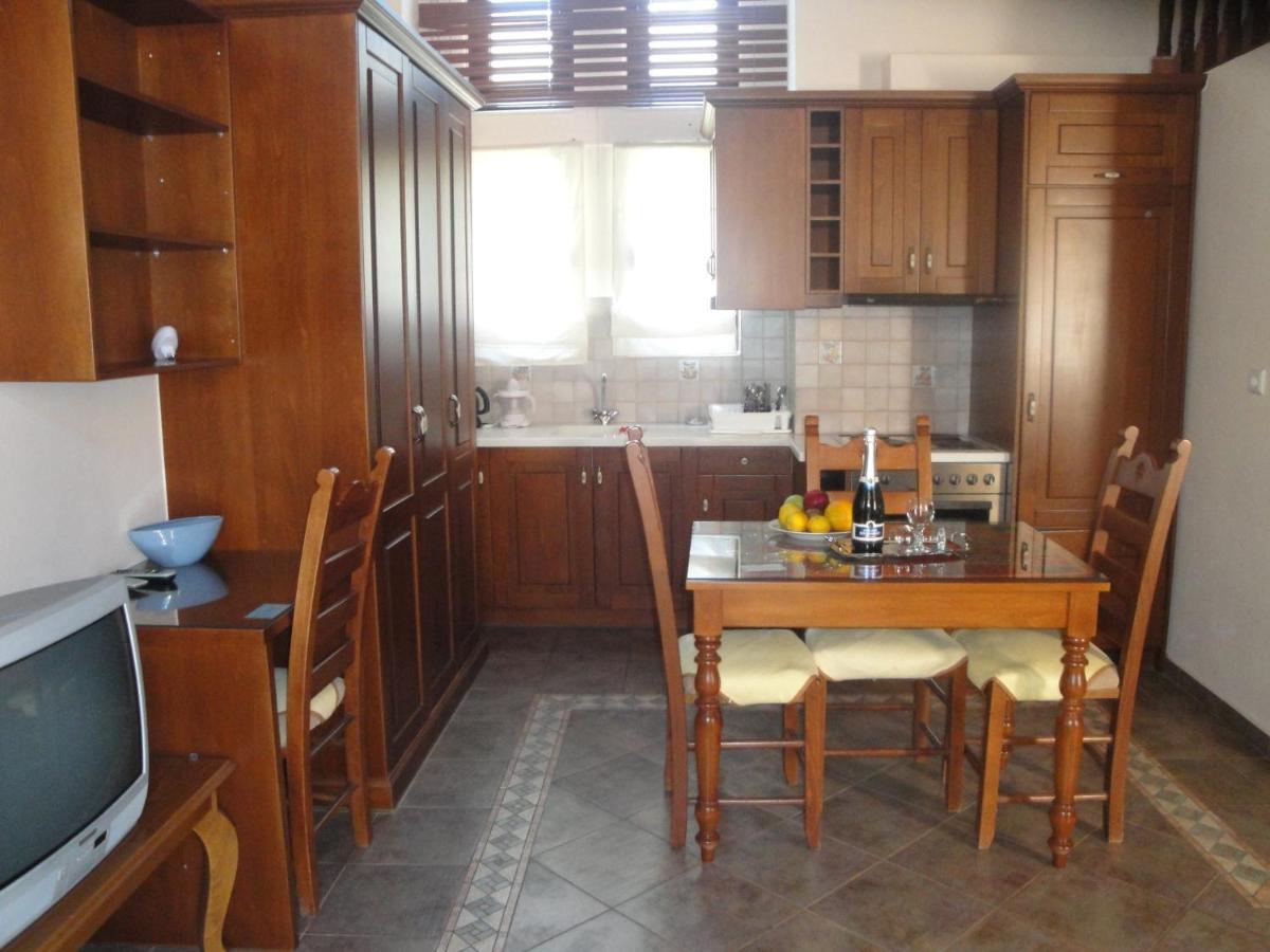 Afroditi Rethymno Rom bilde